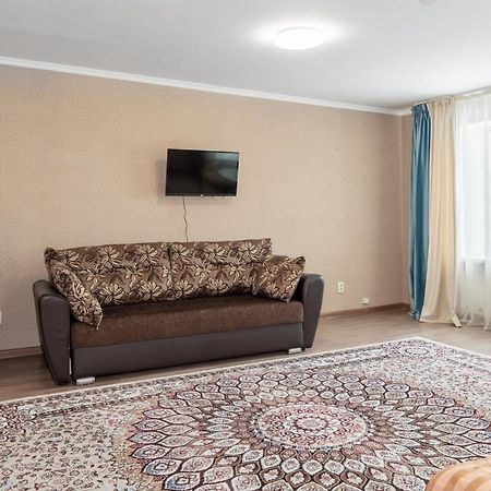אסטנה Azamat Hotel מראה חיצוני תמונה