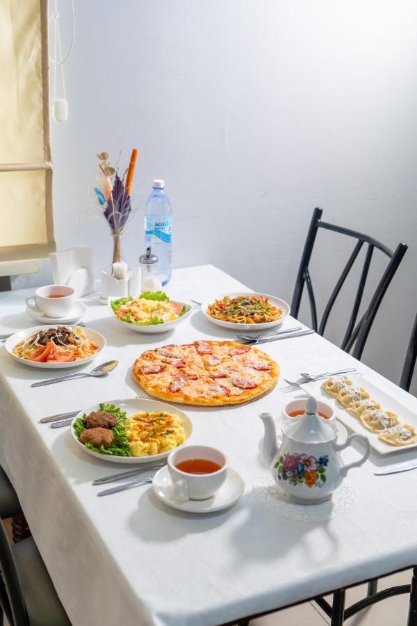 אסטנה Azamat Hotel מראה חיצוני תמונה