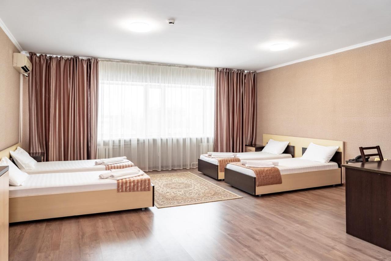 אסטנה Azamat Hotel מראה חיצוני תמונה